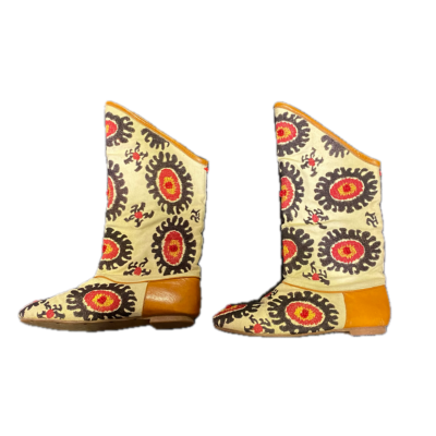 Bon Bon Womens  Size 37 Boots Beige / Black  / Brown / Pattern / Red / Yellow 