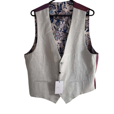 Men’s YD Waist Cost  2 XL. Cream and purple 