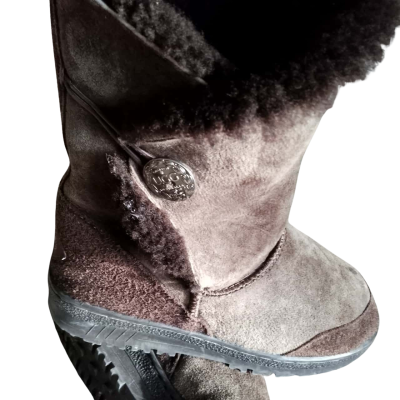 UGG Unisex Brown UGG Boots Size 39