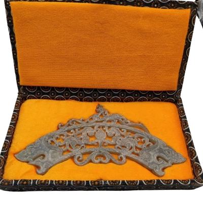 Jade Carved Sacrifice dragon statue 