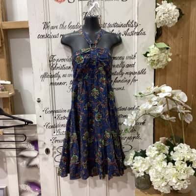 PRETTY ROSA BRAND!  Womens  Size 38 Mini Dress Floral / Green / Navy Blue / Red! STUNNING SLEEVELESS DRESS! HAS METAL RING AT THE FRONT! MADE WITH 100% COTTON! GREAT FOR DRESSING UP OR DOWN!