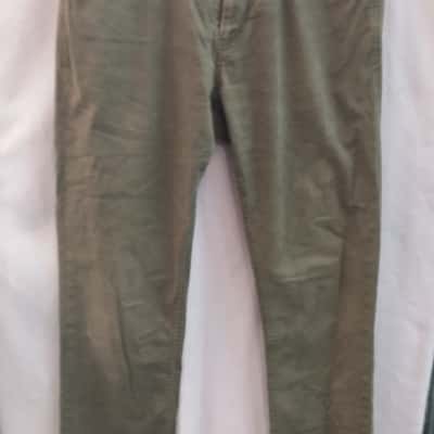 Rodd & Gunn Mens  Size 35 Green 