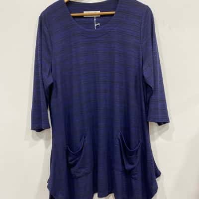 Taking Shape Womens  Size XS 3/4 Sleeve Top Black  / Purple 