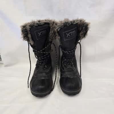  Womens  Size 37 Black  XTM Snow Boots