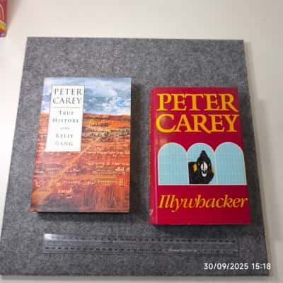 Peter Carey Book Duo 