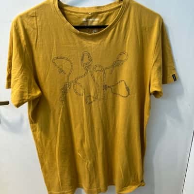 Macpac Mens  Size S Short Sleeve Shirt Yellow 