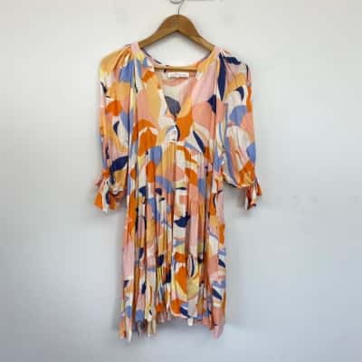 White Closet Colourful Pattern Short Sleeve Mini Dress  Size 8 