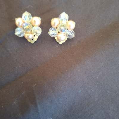  Vintage clip on Womens Earrings 