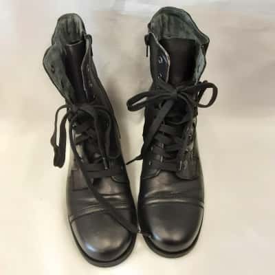 Women's black Colorado size 9 Durango lace-up and zippered ankle boot