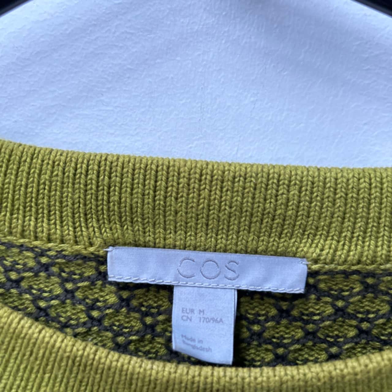 COS Green Knitted long sleeve Dress Size M (s) - Used Very Good | Salvos Stores COS Green Knitted long sleeve Dress Size M (s) - Used Very Good | Salvos Stores