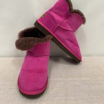 UGG Women's Warm Shoes Size 9 Pink  
