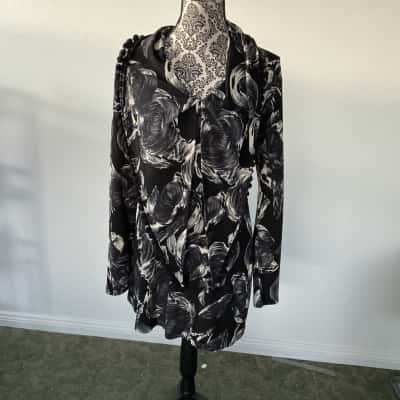 Philosophy Womens  Size 14 Long Sleeve Top Black  / Pattern / White 