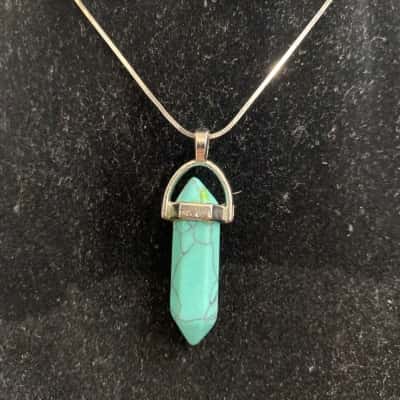  Womens Stirling silver 24cm drop Necklace with turquoise howlite pendant 