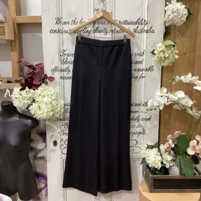 BASQUE BRAND! Womens  Size 10 Wide Leg Pants Black! BNWT! STUNNING TAILORED LOOK PANTS! GREAT FOR A SPECIAL OCCASION OR TO ELEVATE YOUR LOOK FOR ANY MEETING! 