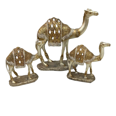 Camel Figurine & 2x Smaller camels 