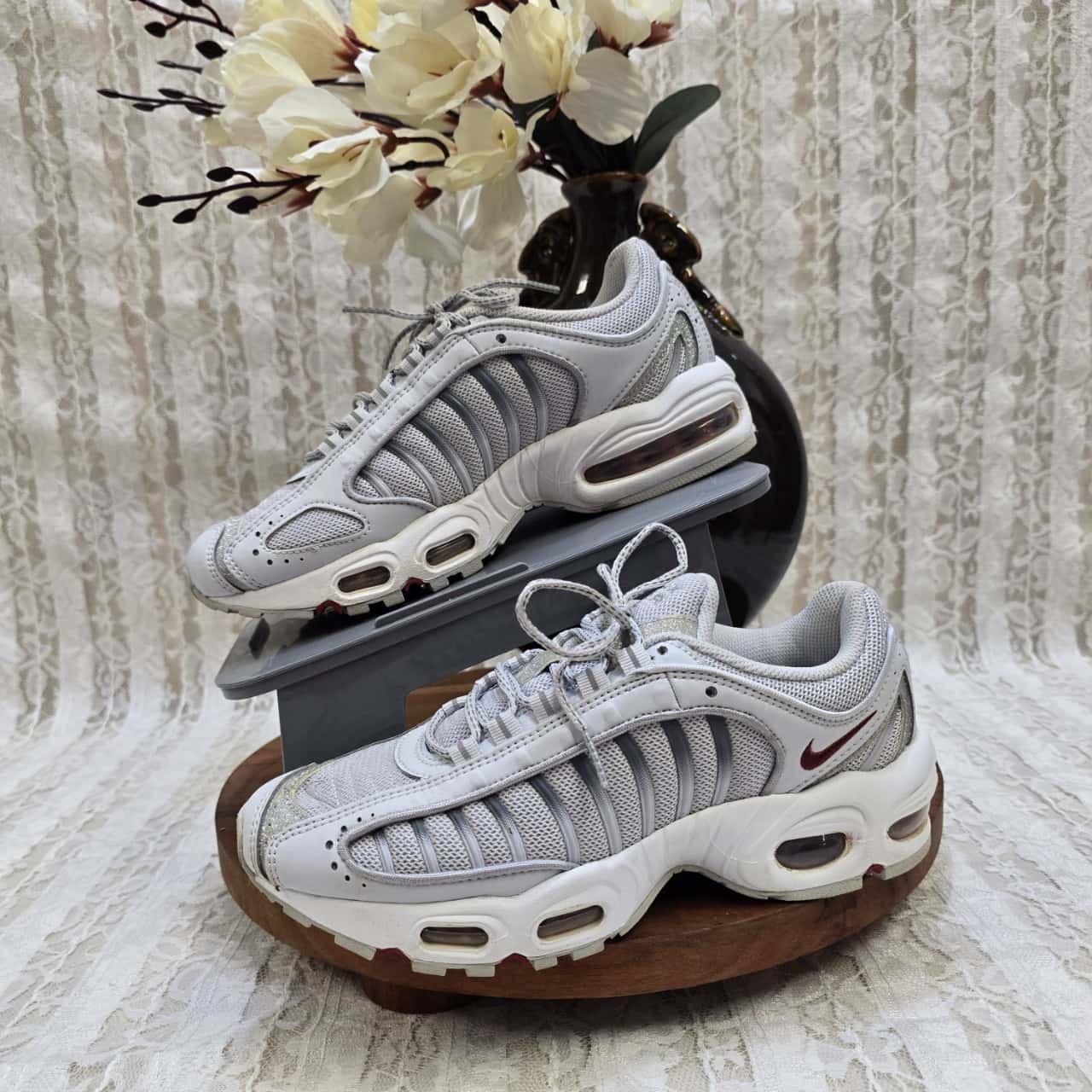 nike tailwind size 7