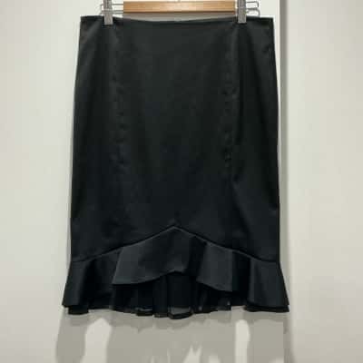 Kitten DAmour Womens  Size 14 Ruffled Hemline Skirt Black  
