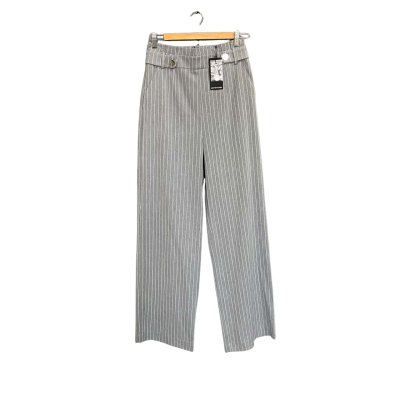 Portmans Grey/White pinstripe pants Women's size 8
