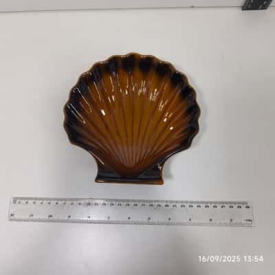 Earthy Clam Shell Japanese Dish Bowl Oven Safe 