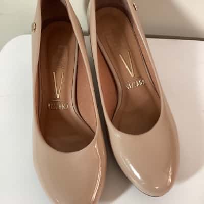 Vizzano Women's Block Heel Round Toe Pumps Size: AU 8 / US 8 / EUR 39 / BRA 37