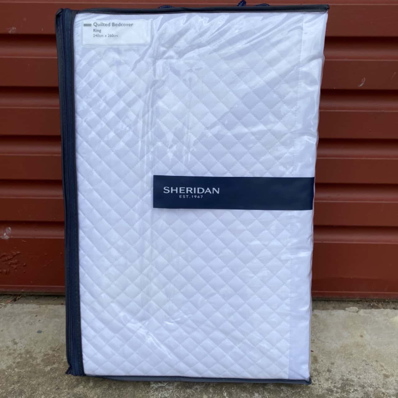 SHERIDAN KENWICK KING SIZE WHITE QUILTED BED COVER (s)