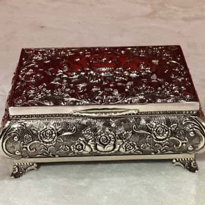Antique Style Silver-plated embossed floral trinket box.