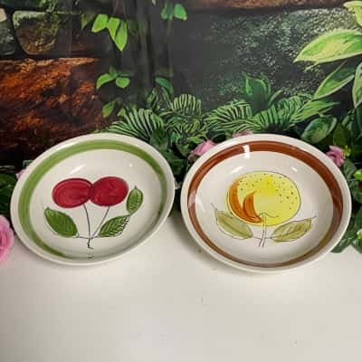 Made in Japan set of 2 hand painted vintage bowls 