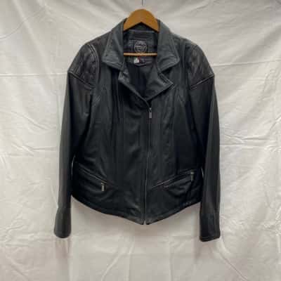 Arpelle Womens  Size 8 Italian Leather Jacket Black  