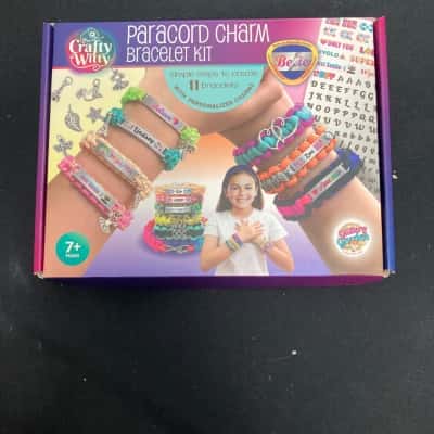 NEW - Paracord Charm Bracelet Kit