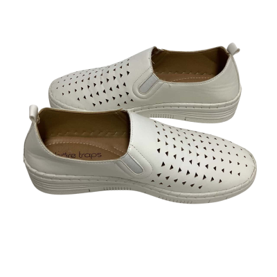 Slip on bare trap shoes,Size 38 ,White 