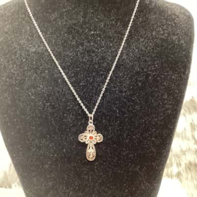  Womens Necklace Other / Red / Silver 