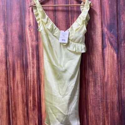 Glassons   Size 8 lime green dress new 