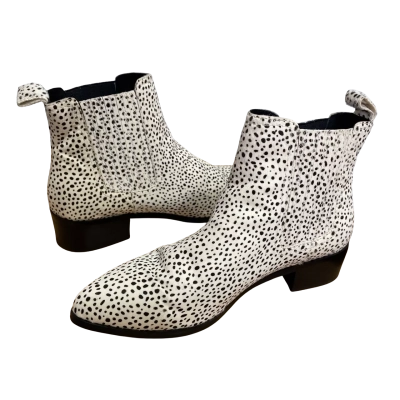Jada Pony boots. Size 37