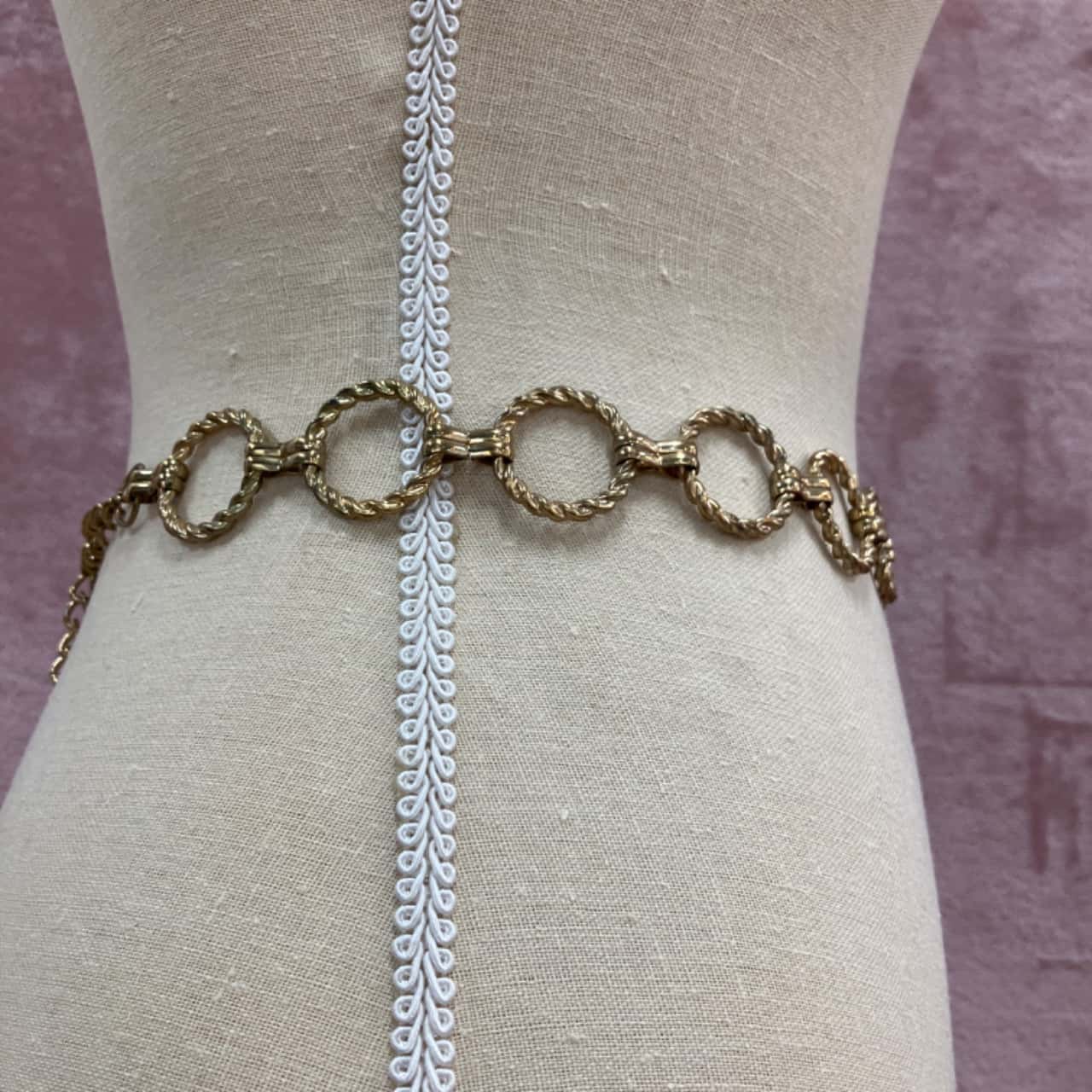 Women's Vintage Belt Retro Metal Circle Rope Loops Gold Tone