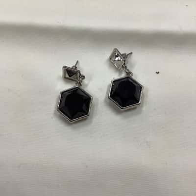  Womens Earrings Black  