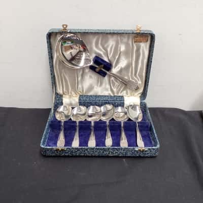 aurthur price and co spoon serving set in box.