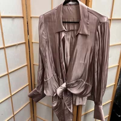 Sheike Womens  Size 18 Blouse / Button Up Top / Long Sleeve Top Beige / Nude / Pink  