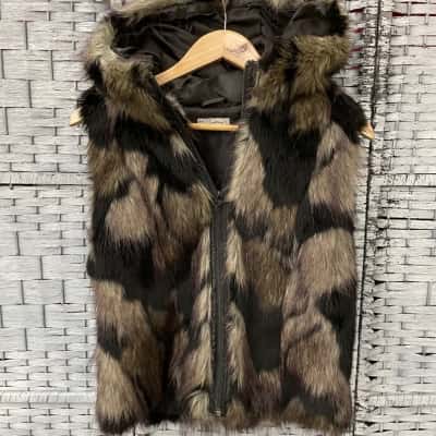 Hot Options Womens  Size L Hooded Faux Fur Vest Jacket Animal print 