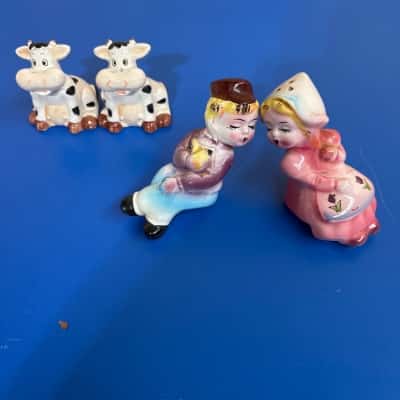 X2 sets of novelty salt & pepper shakers 
