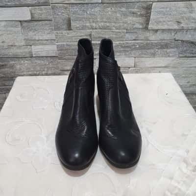 Hush Puppies Womens  Size 37 Boots / Heels Black  