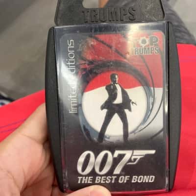Top trumps best of bond