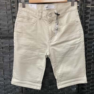 Yd. Mens  Size 28 Tailored Shorts Beige 