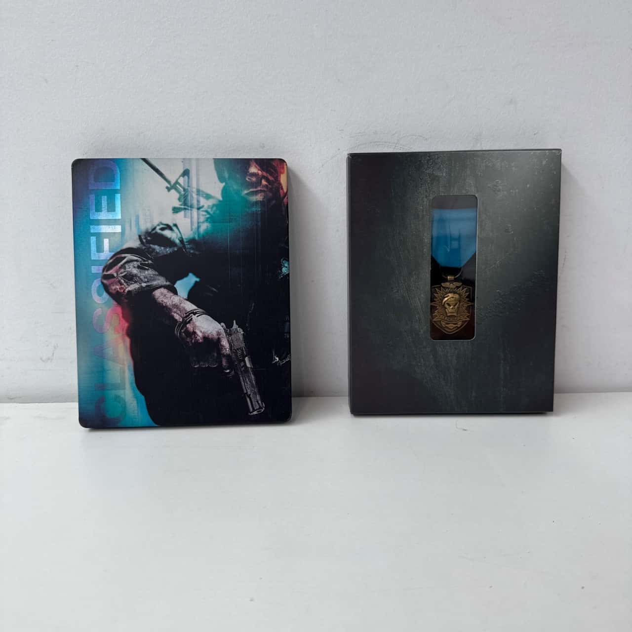 Call of Duty Black Ops SE Tin Case w/ Medal - PS3(s) - Used Very Good ...