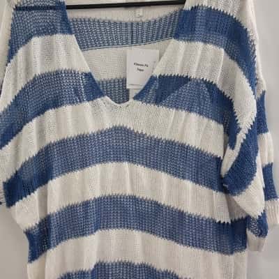 Capture Womens  Size XL Jumper Blue / White 