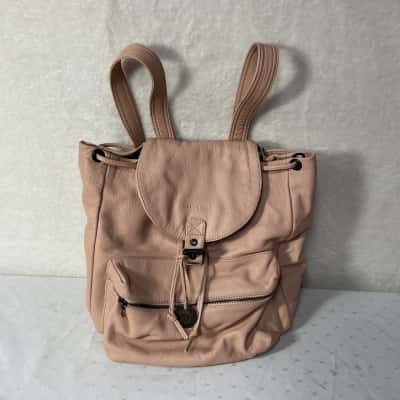 Vanderers Travel Co. Womens Blush Pink Leather Backpack 