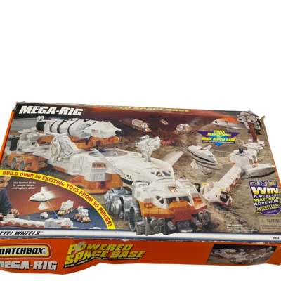 Matchbox Mega-Rig Powered Space Base