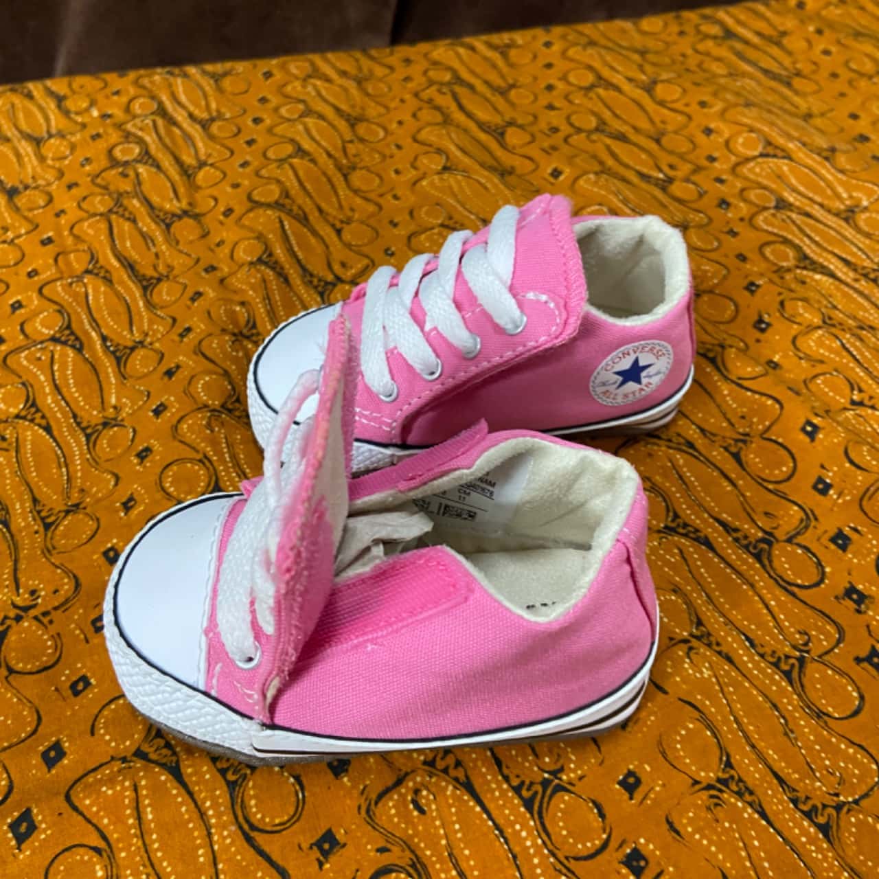 converse chuck taylor all star 2 sizing