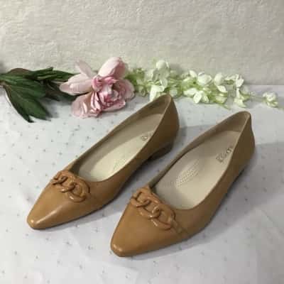Supersoft by Diana Ferrari Womens Size 39C Tan Brown Leather Low Heel Shoes