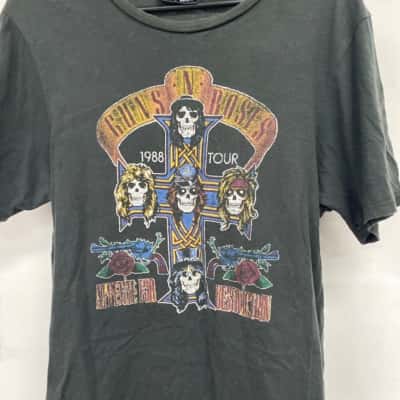 Guns & Roses Mens  Size L Short Sleeve T-shirt Black  