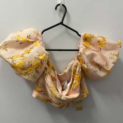 Forever New Womens  Size 10 Cropped Top Floral / Peach 